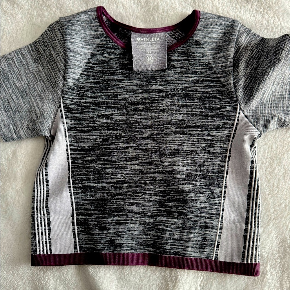 New ATHLETA  Crop Top